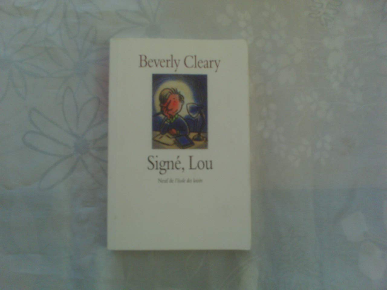 Signé, Lou 9782211021791
