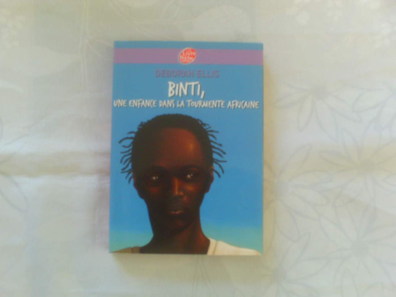 Binti, une enfance dans la tourmente africaine 9782013227506