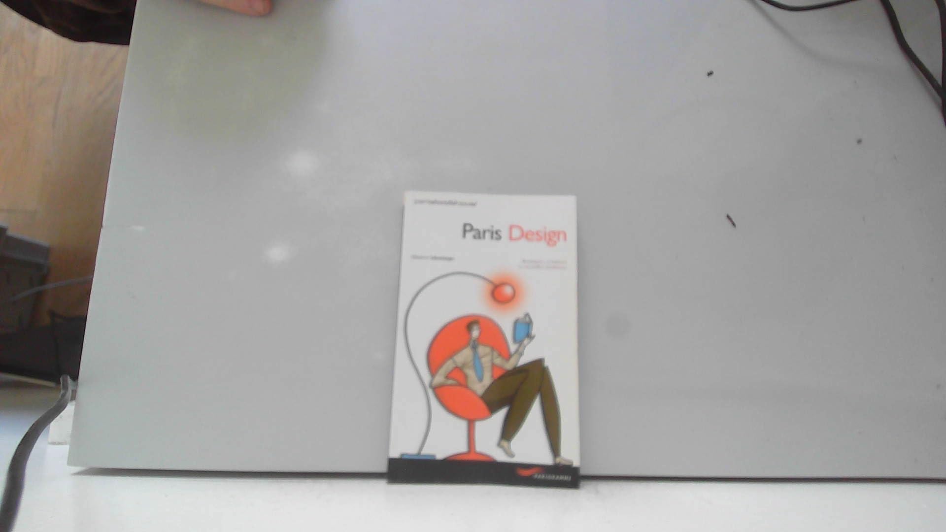 Paris Design 9782840963820