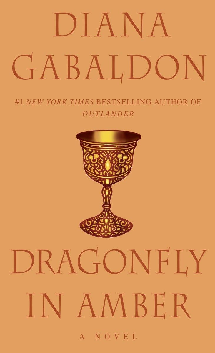 Dragonfly in Amber: A Novel 9780440215622