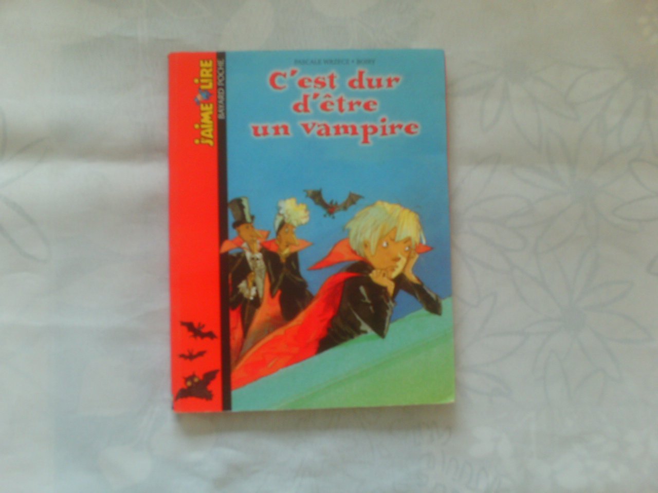 C'est dur d'être un vampire 9782747007467