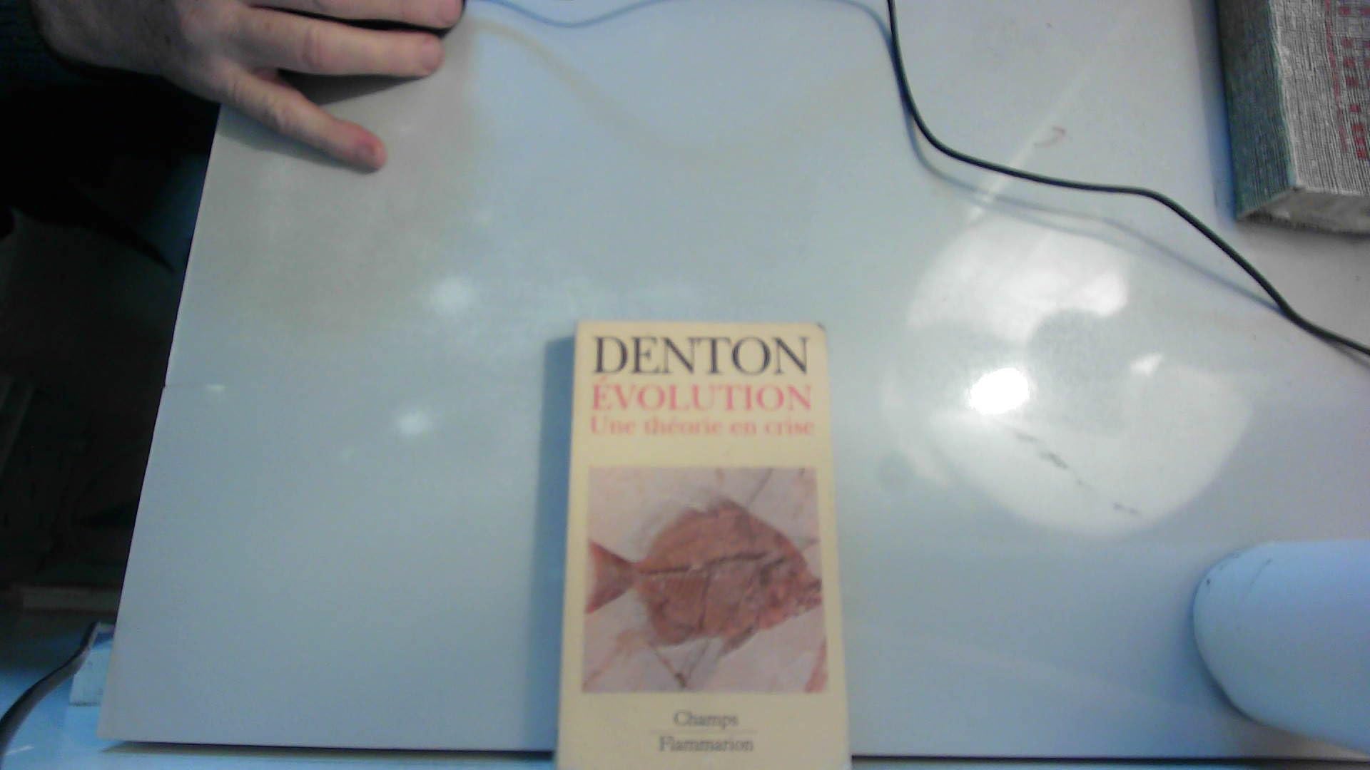 Evolution - une theorie en crise 9782080812285