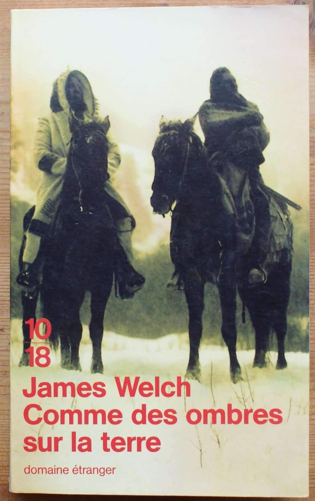 COMME DES OMBRES SUR TERRE 9782264023025