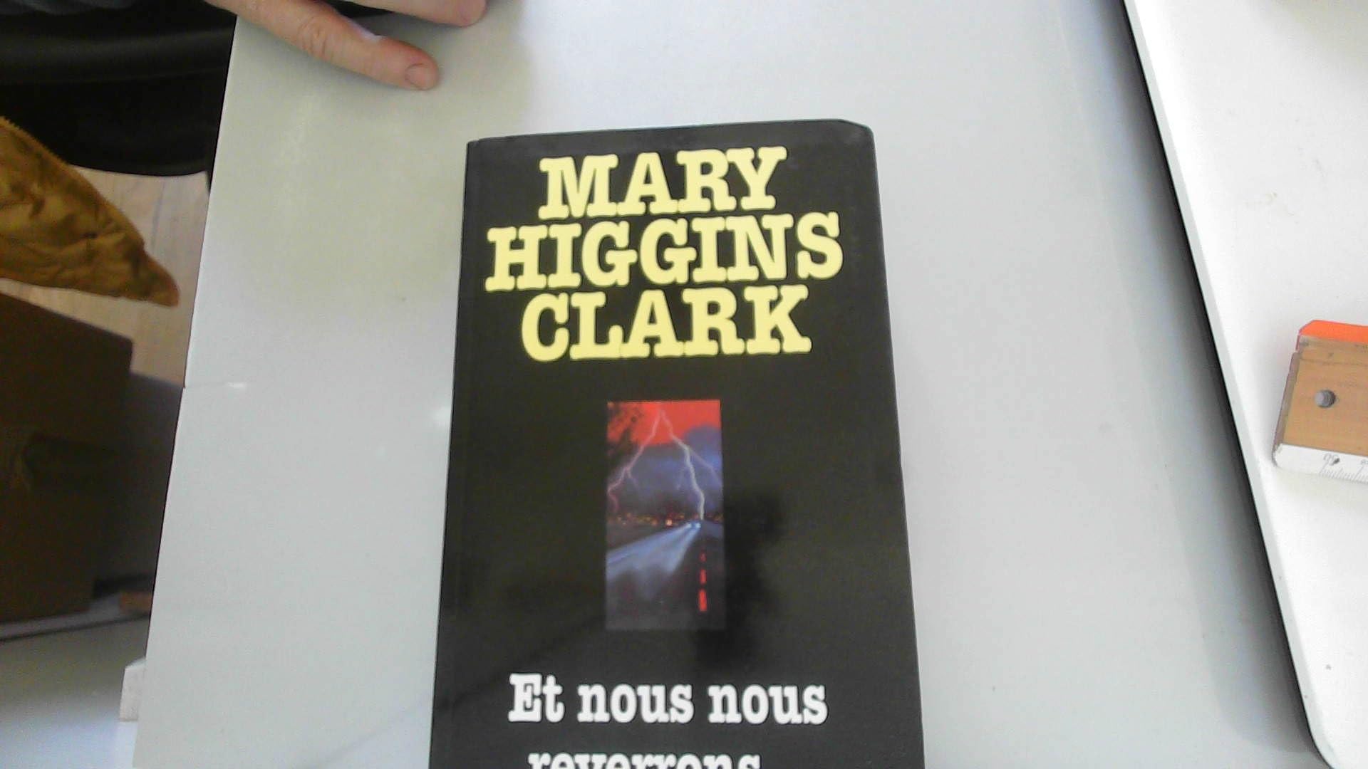 Mon Premier Dictionnaire De Mots Et D'Images 9782803435944