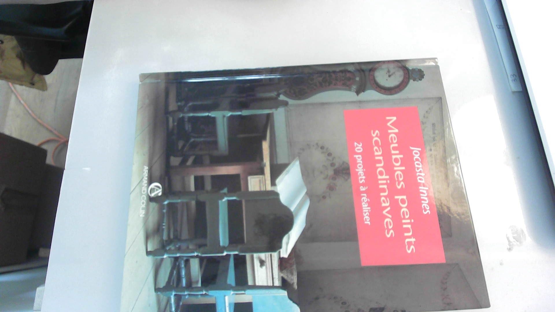 Meubles peints scandinaves: 20 projets à réaliser 9782200214289