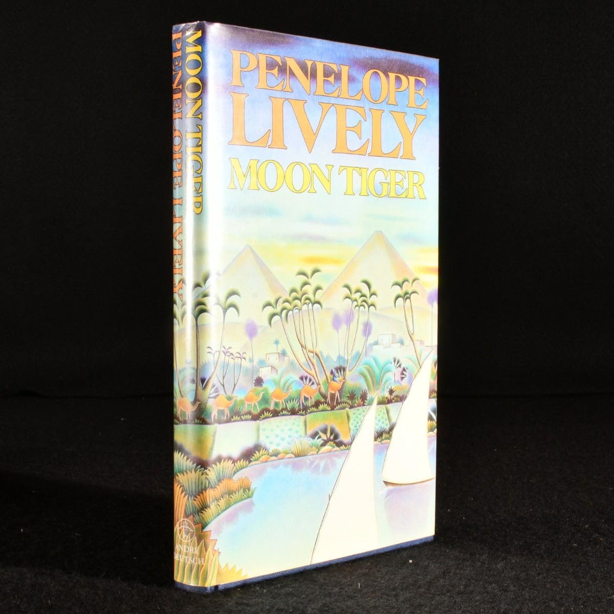 Moon Tiger 9780233981079