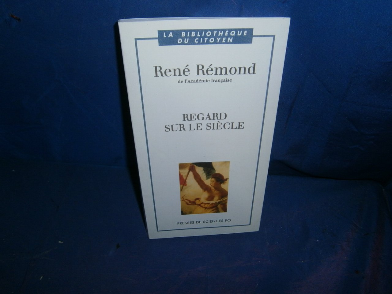 Regard sur le siècle 9782724607802