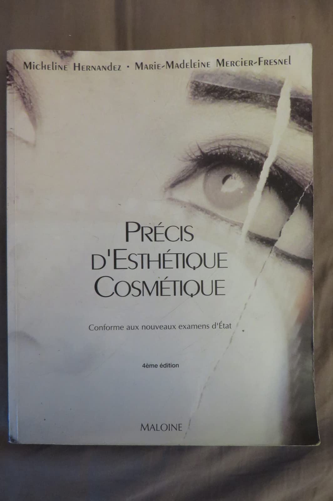 Précis d'esthétique, cosmétique: Préparation aux examens d'Etat CAP/BP/BAC PRO 9782224021436
