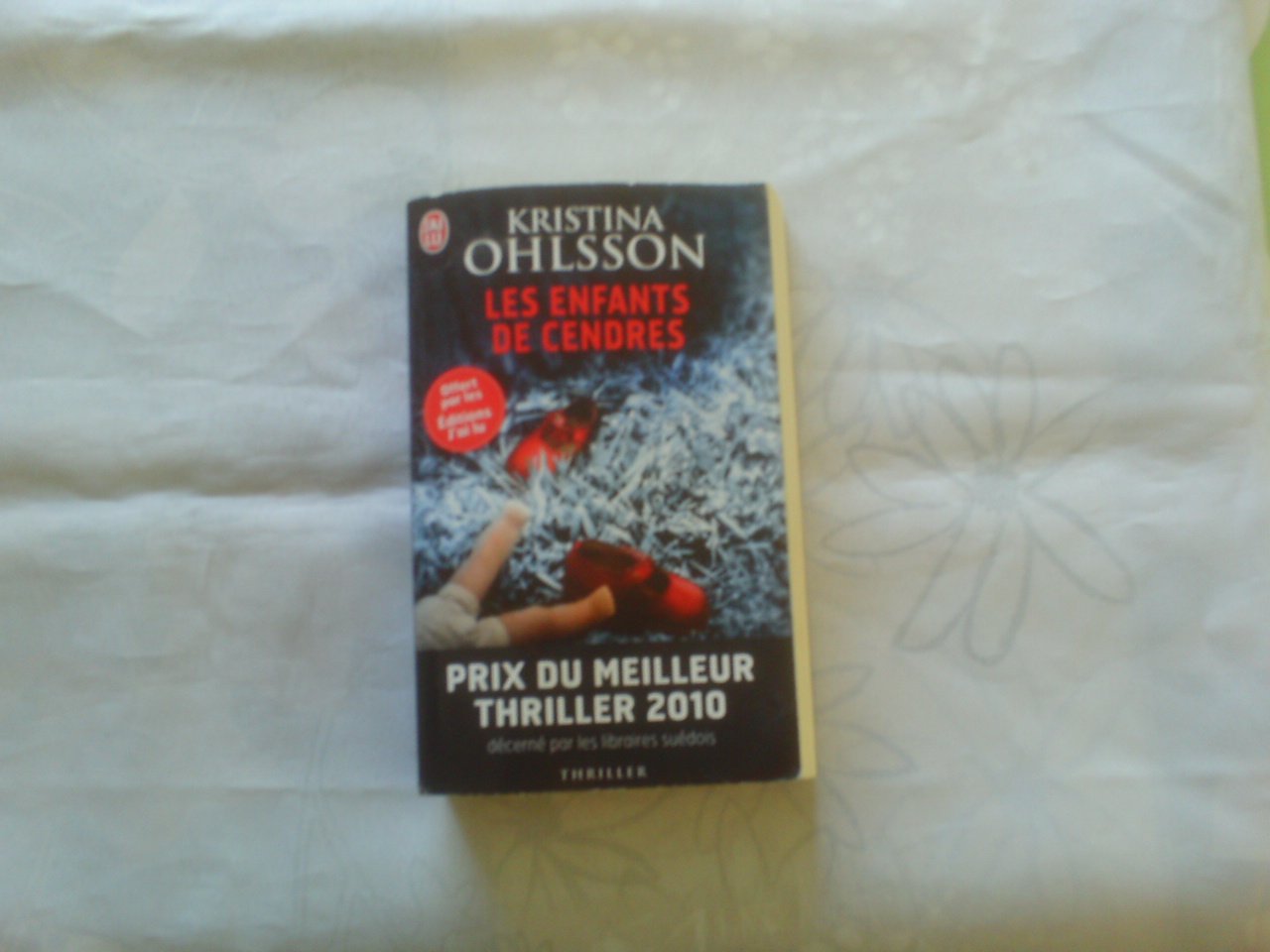 PRIME LES ENFANTS DE CENDRES OHLSSON OP POLICIER 2014 9782277009214