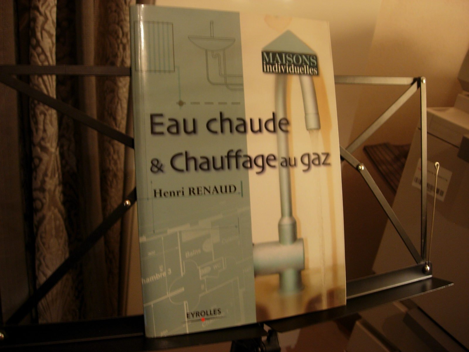 Eau chaude et chauffage au gaz 9782212111309