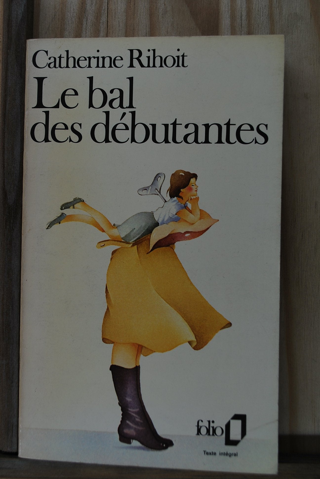 Le Bal DES Debutantes 9782070373833
