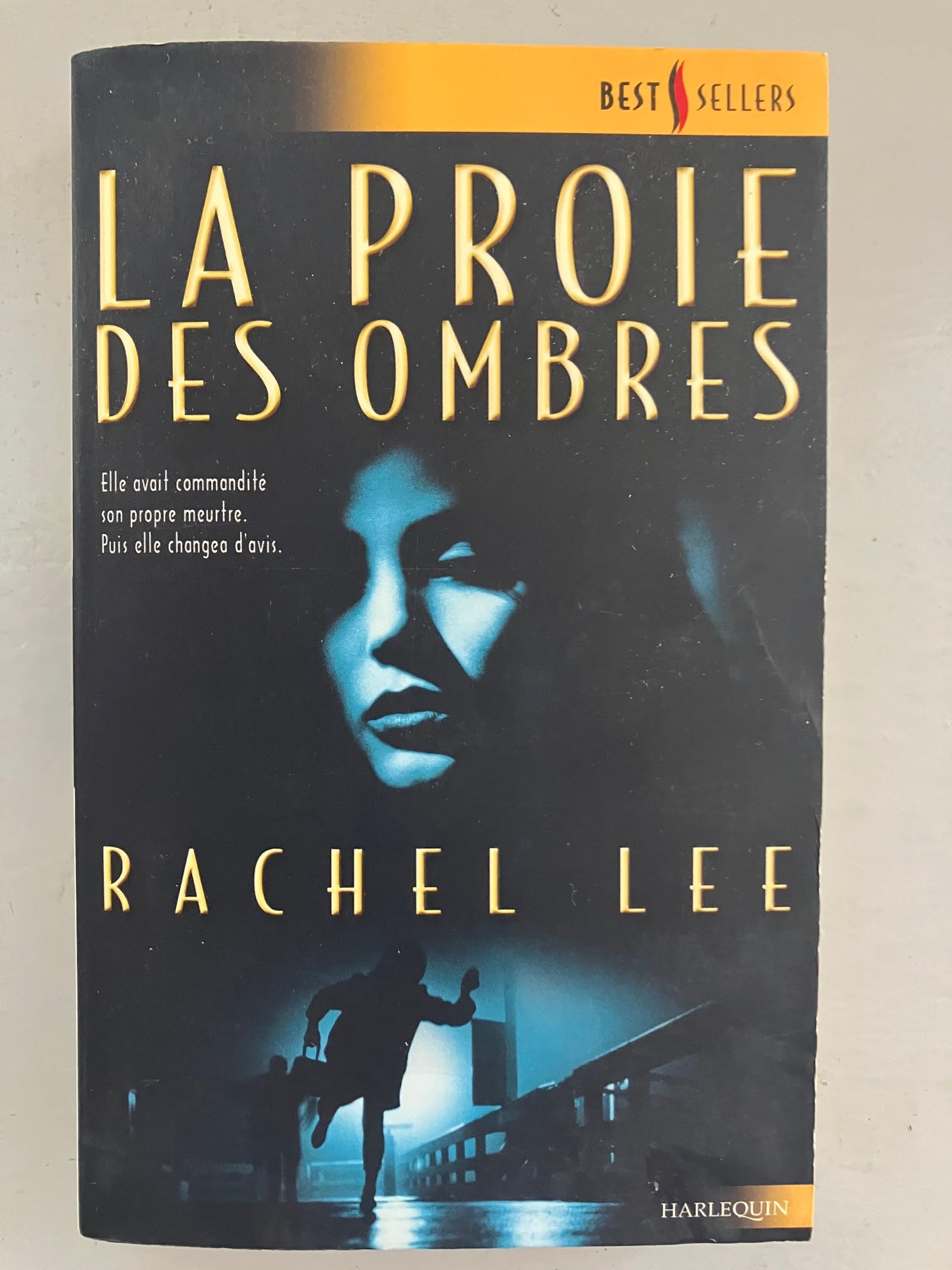 La proie des ombres (Best-Sellers 71) 9782280165983