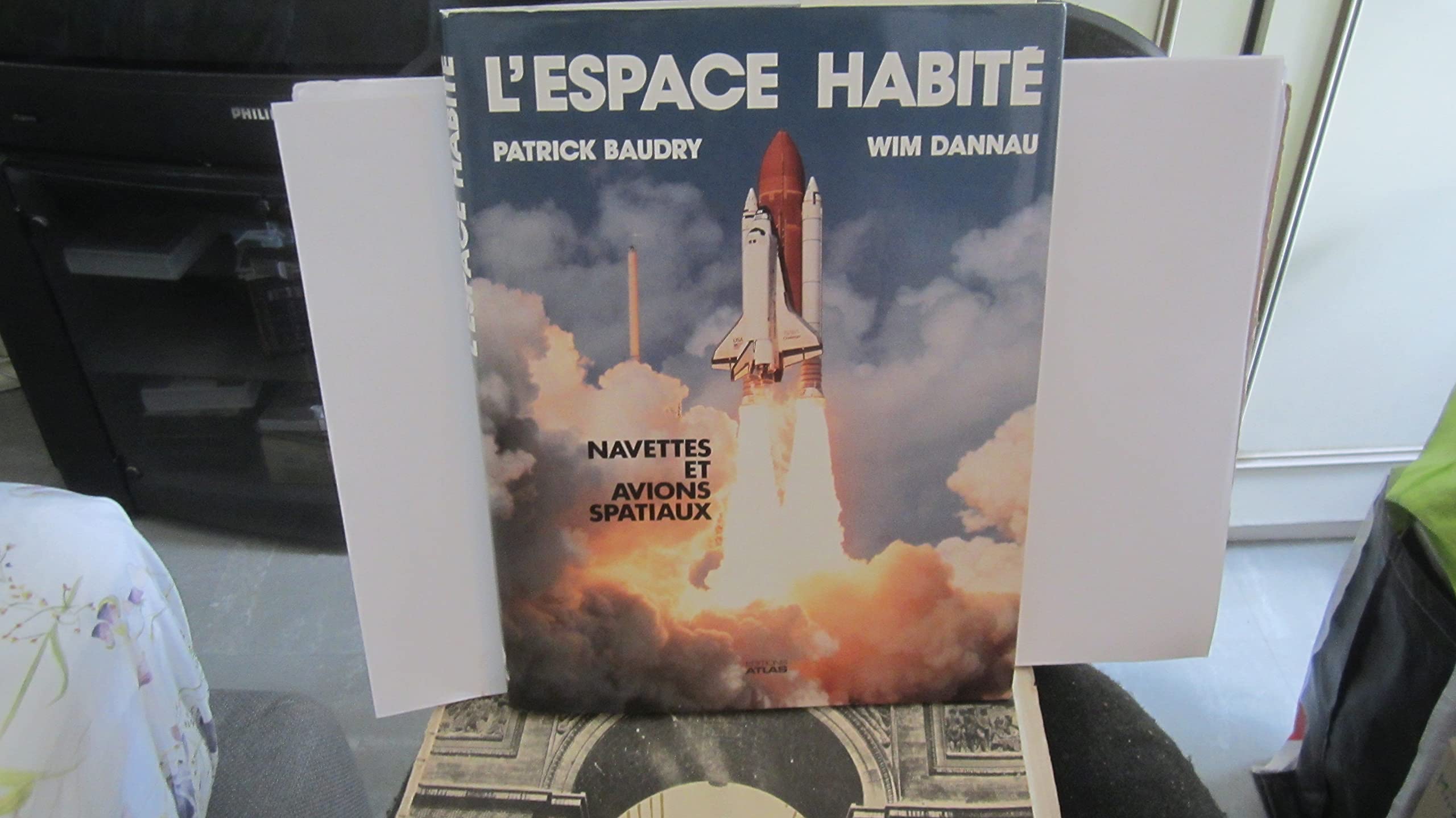 Espace Habite. Navettes Et Avions Spatiaux, Edition 1988 9782731207422