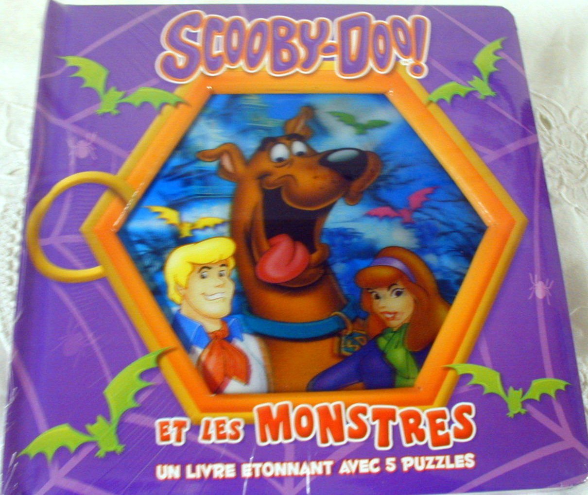 Livre Puzzle Scoody-Doo et les monstres ! 9782754205771