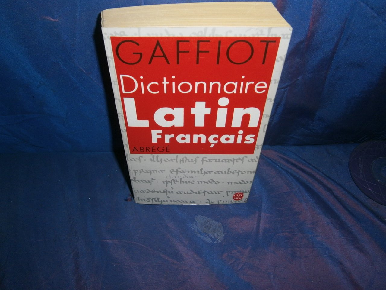 Dictionnaire Latin-Francais. Abrege 9782253050766