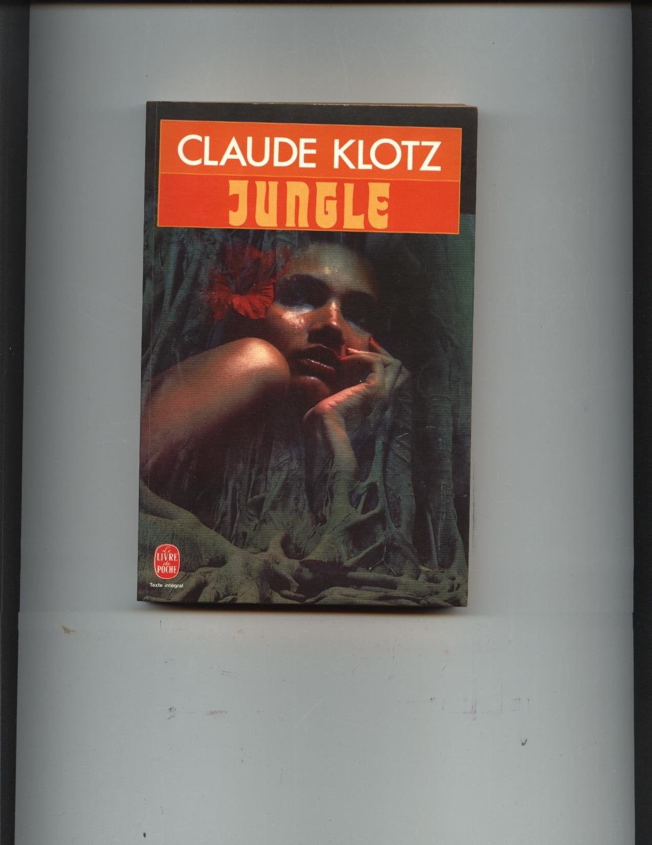 JUNGLE 9782253043188