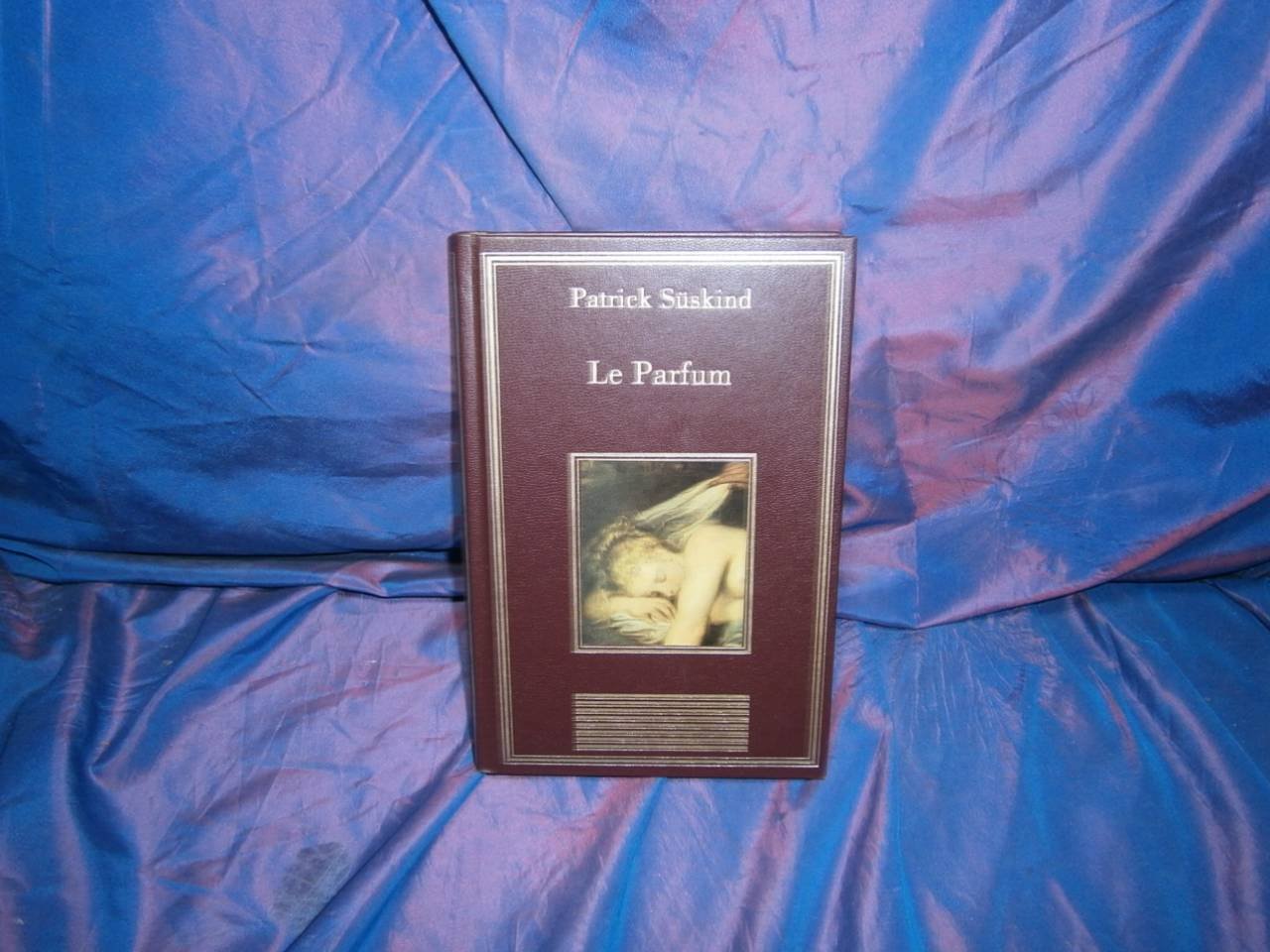 Le parfum (La bibliothèque des chefs-d'oeuvre) 9782237000190