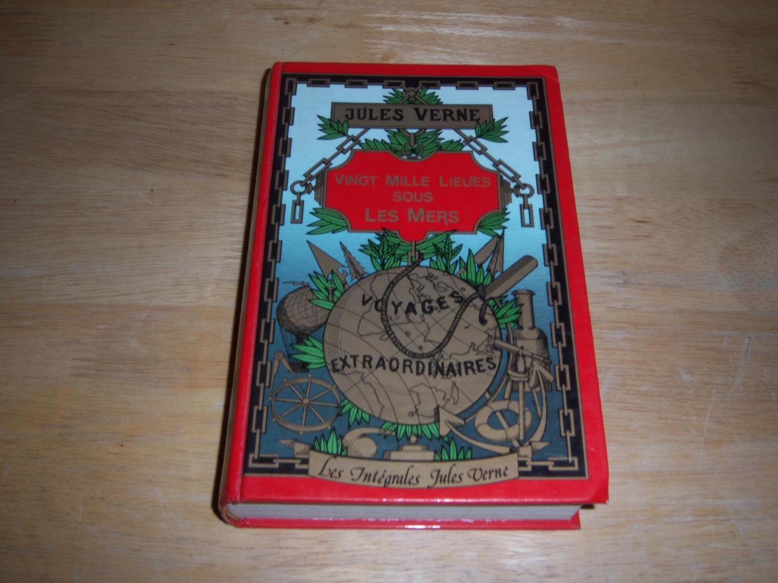 Vingt mille lieues sous les mers 9782010045097