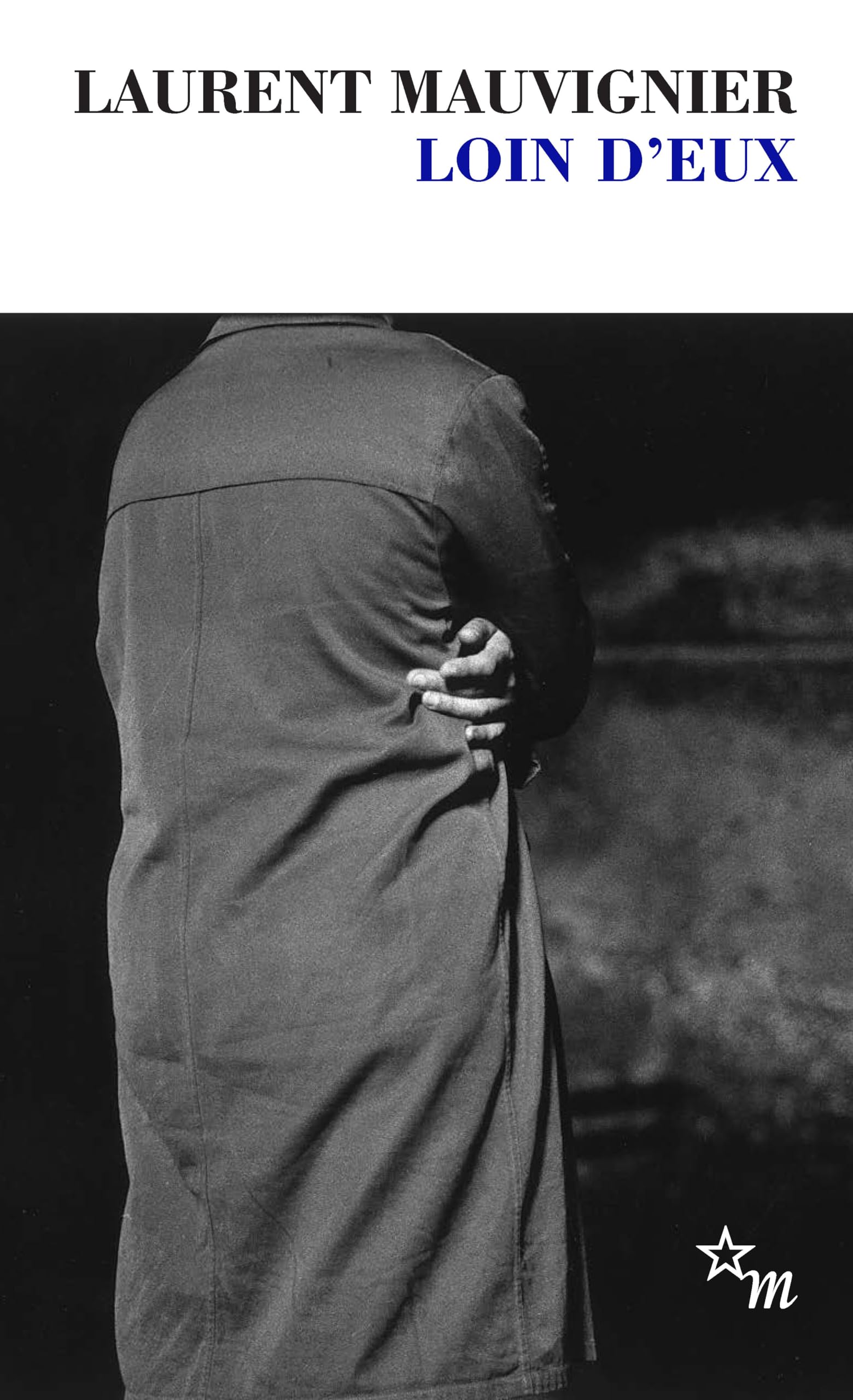 Loin d'eux, suivi de "Le Poids des silences" 9782707318015