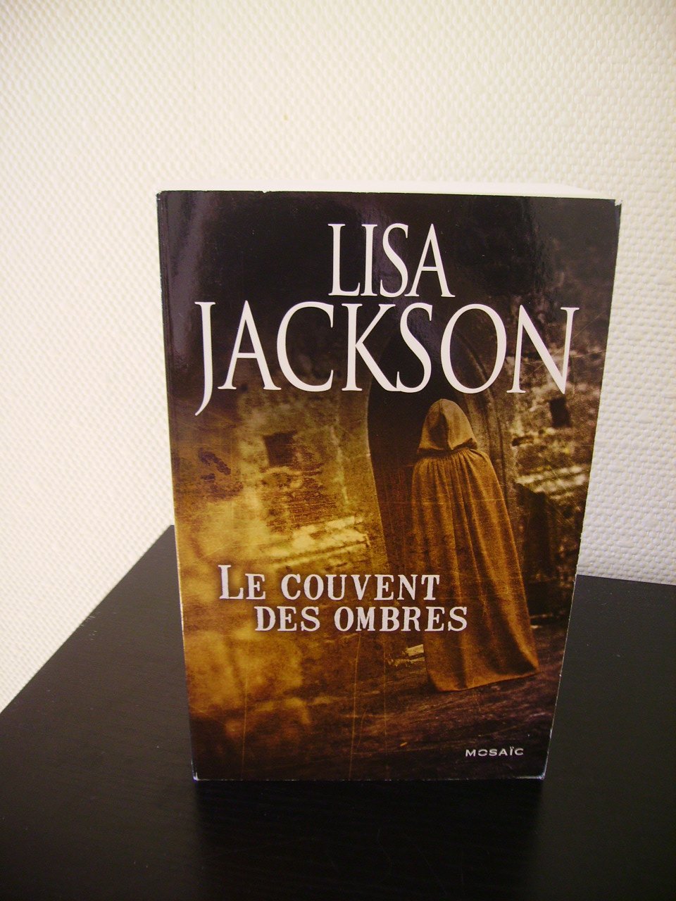 Le couvent des ombres 9782280263665