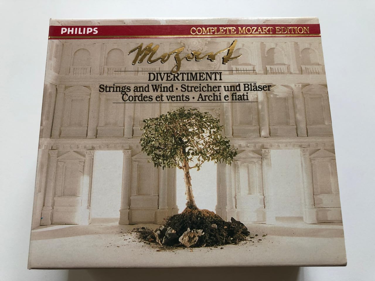 Mozart : Divertimenti 0028942250420