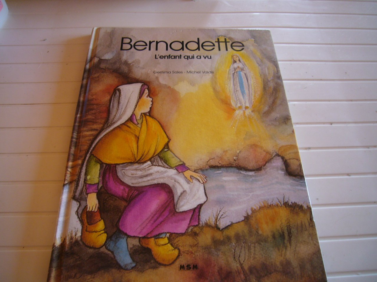 Bernadette l'enfant qui a vu 9782907899369