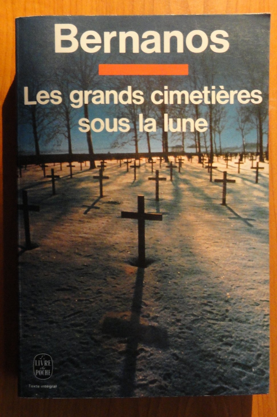 Les grands cimetieres sous la lune 9782020090445