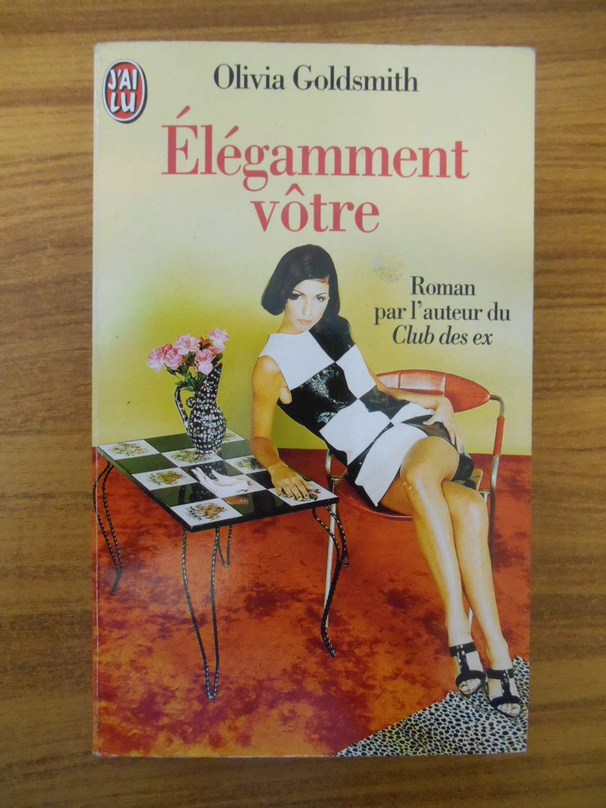 Elégamment vôtre 9782290045558