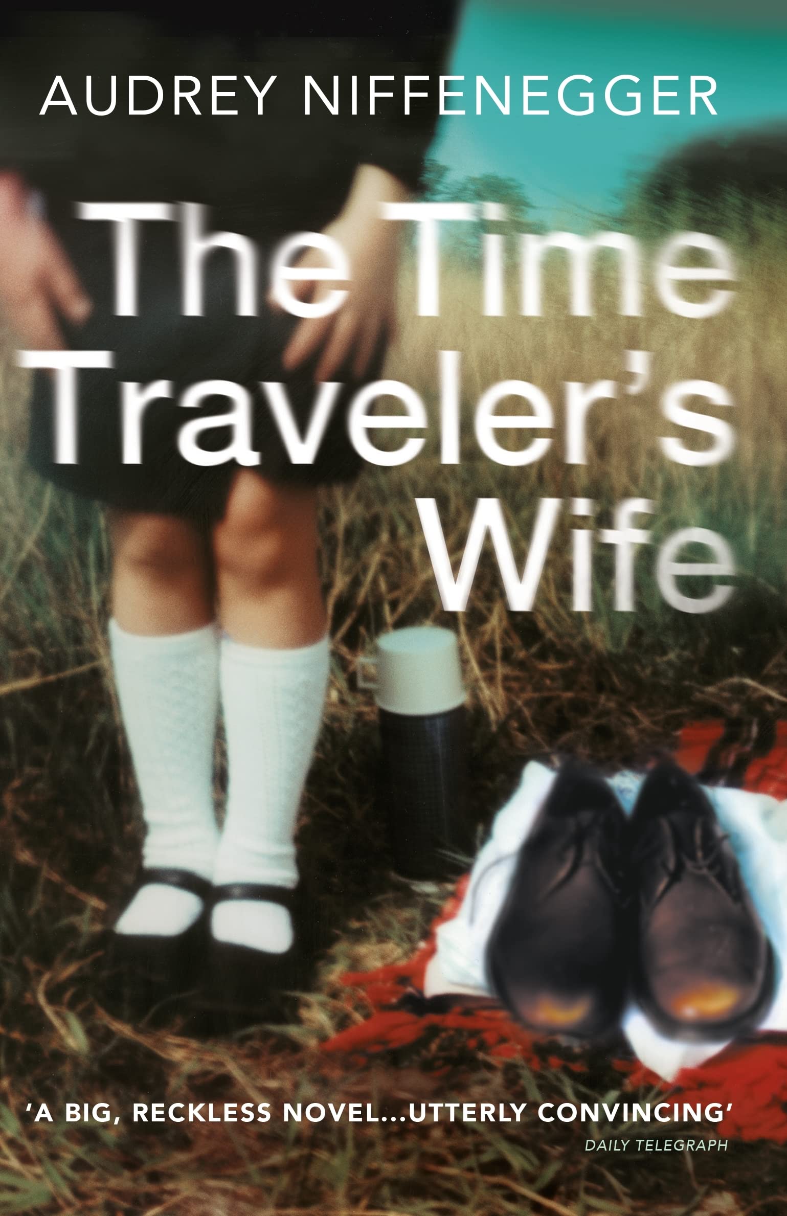 The Time Traveler's Wife: The time-altering love story behind the major new TV series 9781616794262