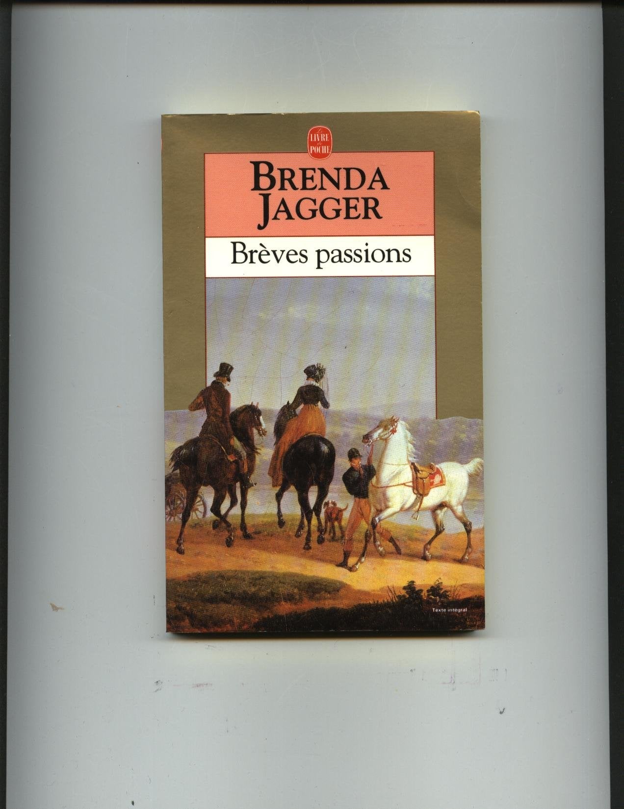 Brèves passions 9782253136897