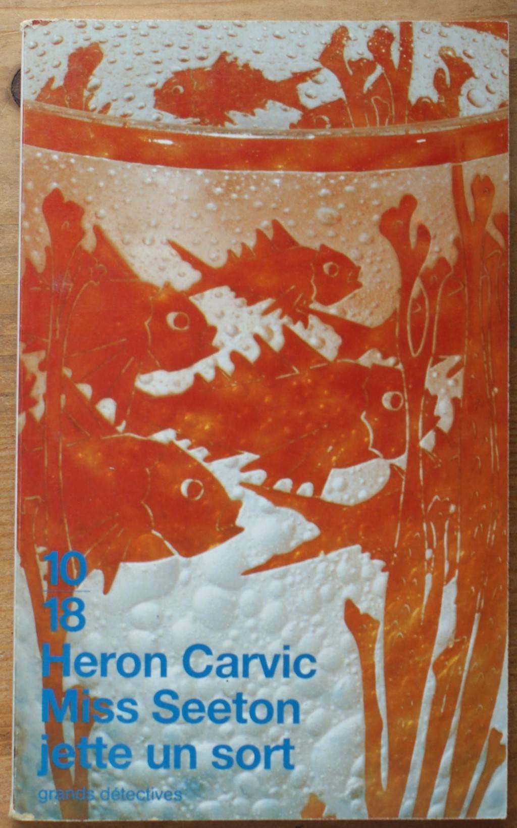 Miss Seeton jette un sort 9782264023971