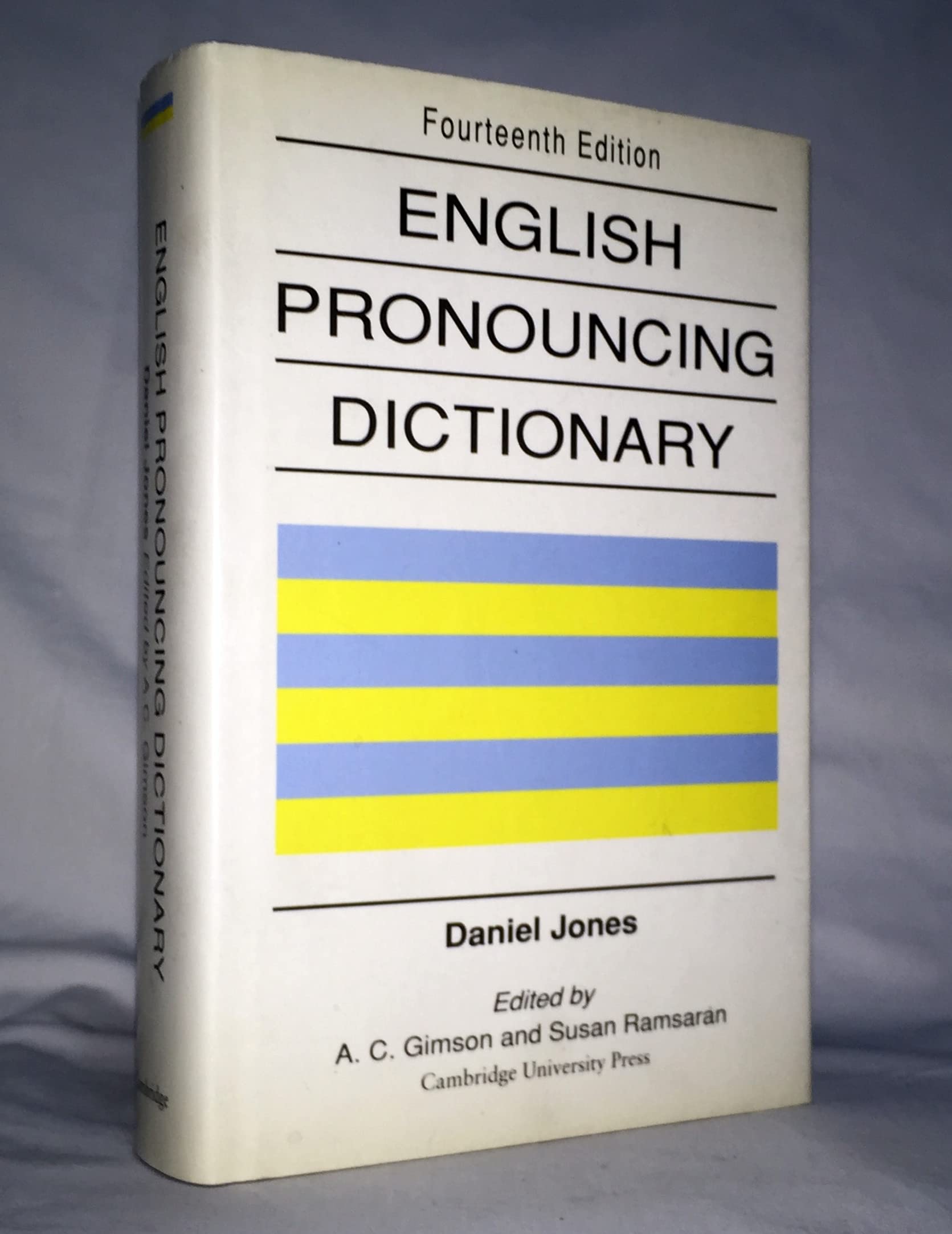 English Pronouncing Dictionary 9780460030366