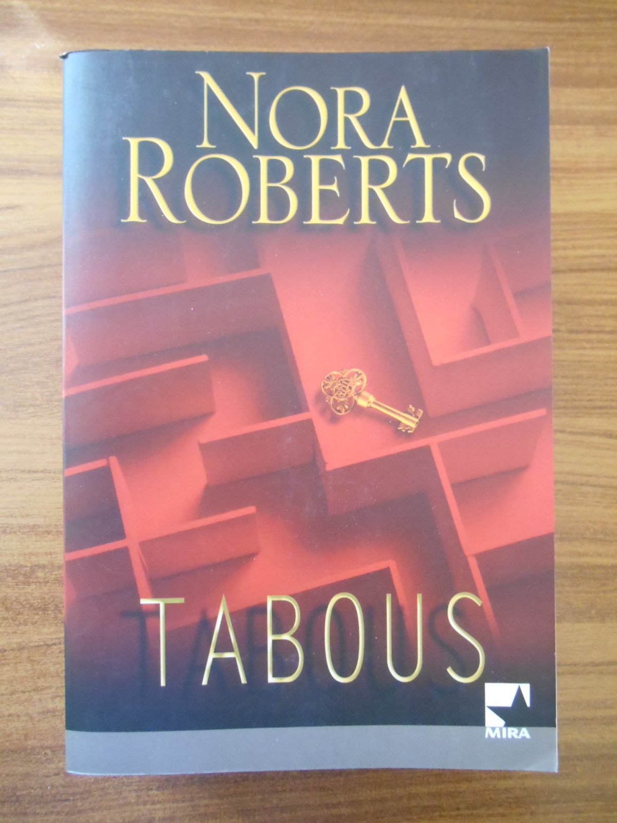 Tabous 9782280855105