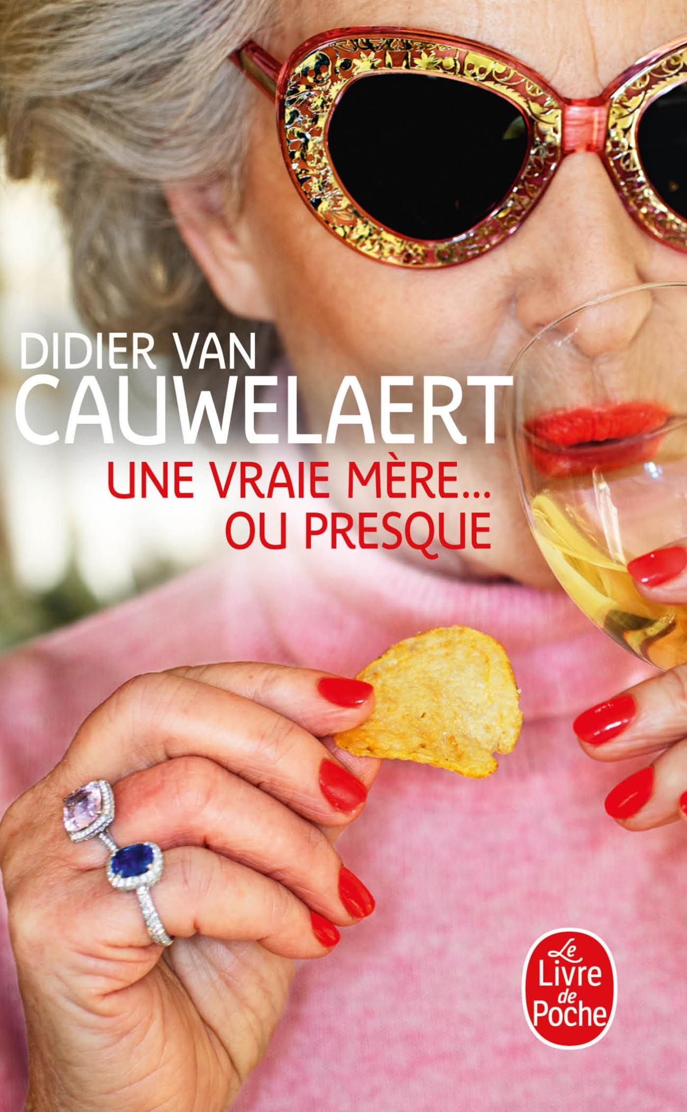 Une vraie mère... ou presque 9782253245384