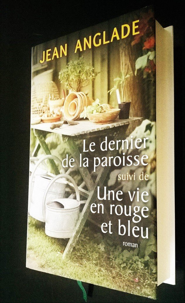 Le dernier de la paroisse suivi d'Une vie en rouge et bleu 9782298048155