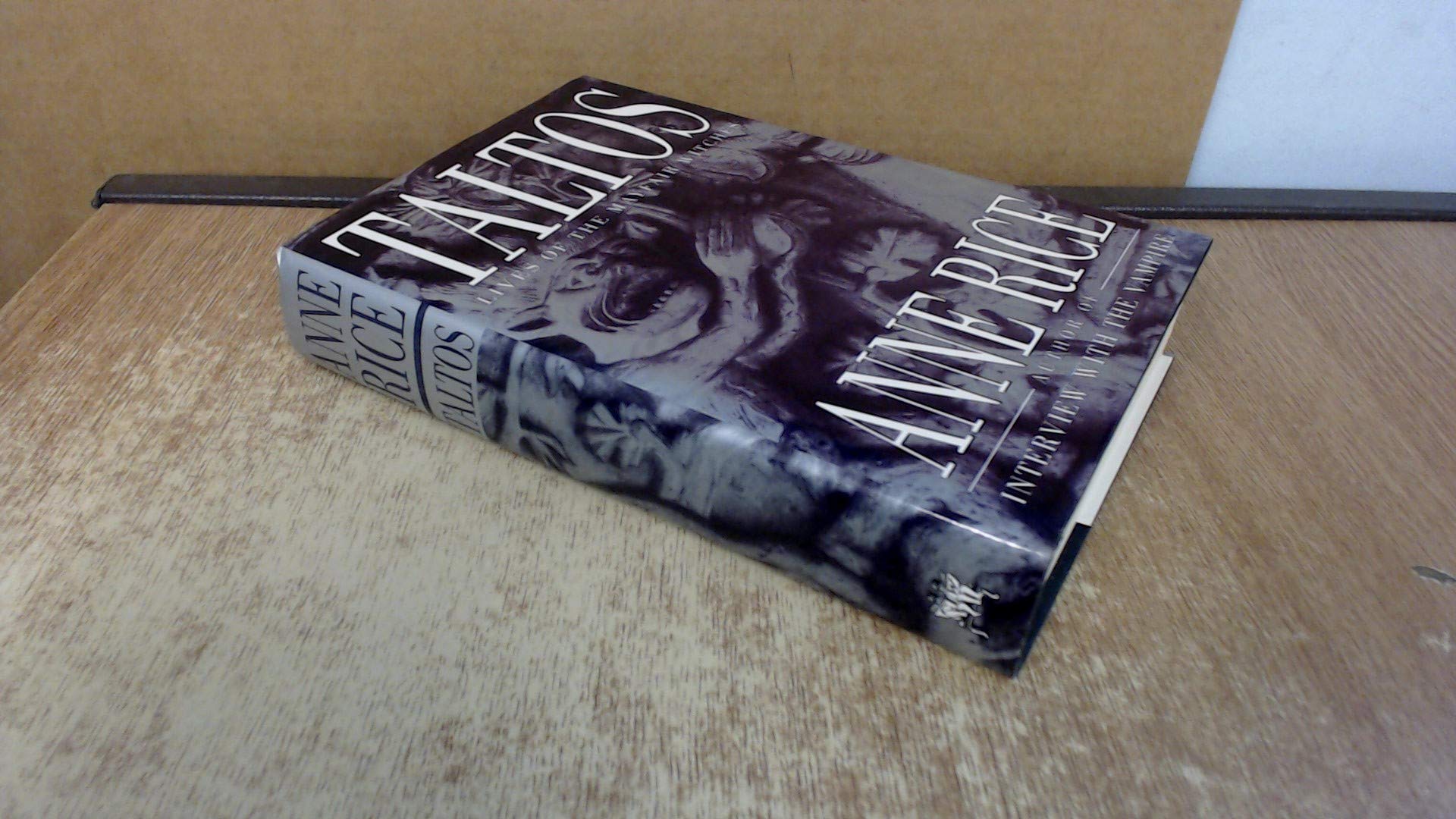 Taltos: Lives of the Mayfair Witches 9780701161460