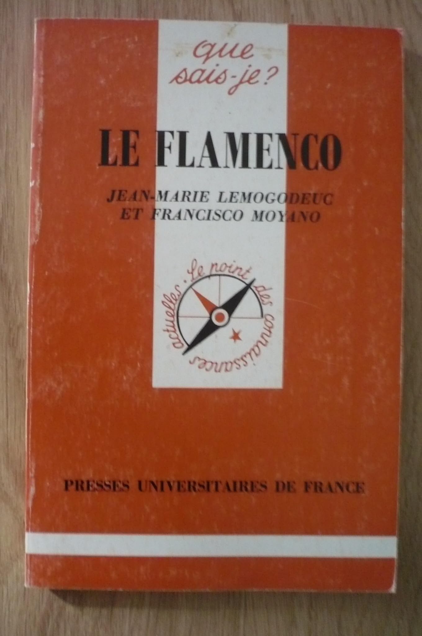 Le flamenco 9782130463986