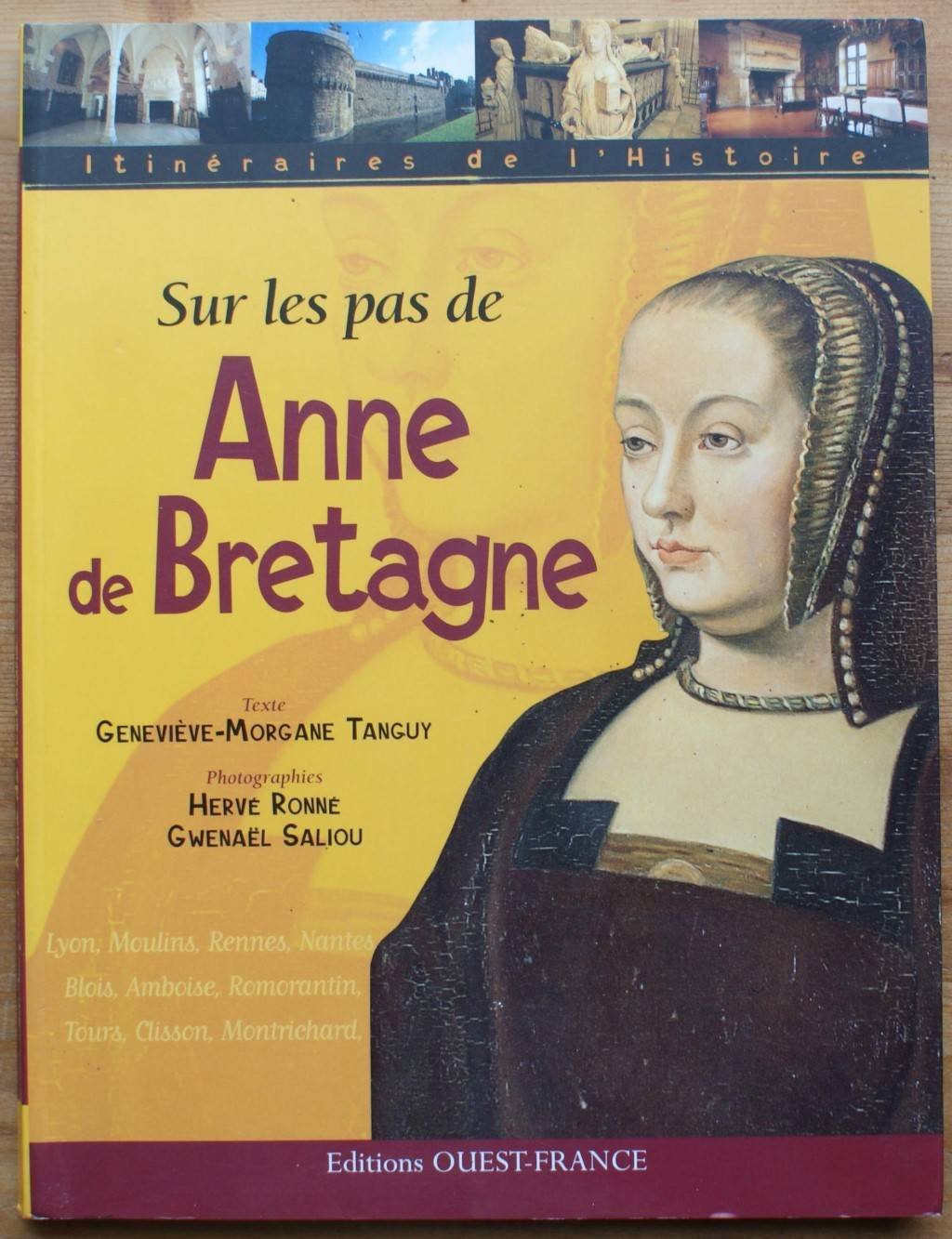 Sur les pas d'Anne de Bretagne 9782737342868