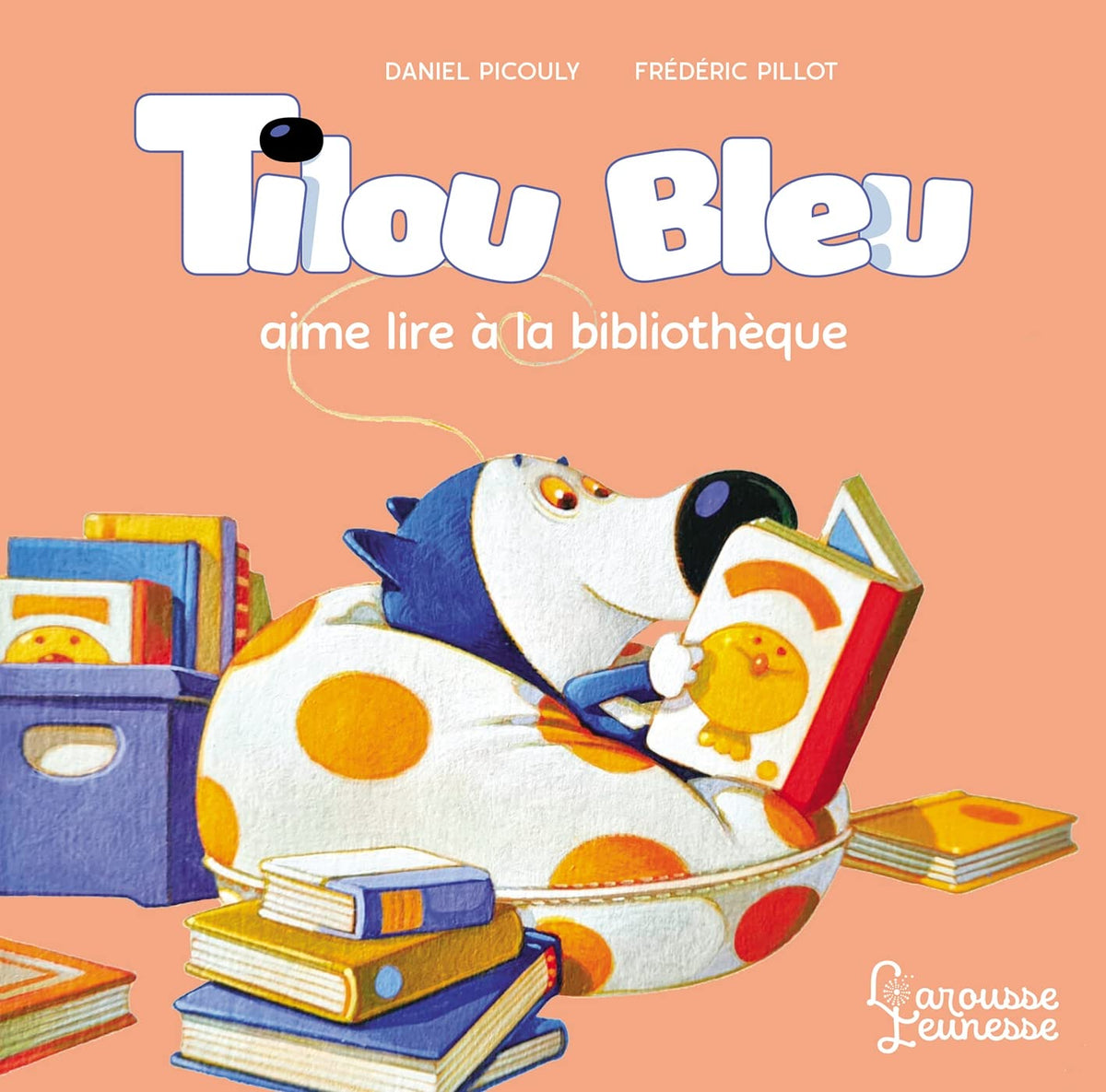 Tilou bleu aime lire à la bibliothèque 9782036012011