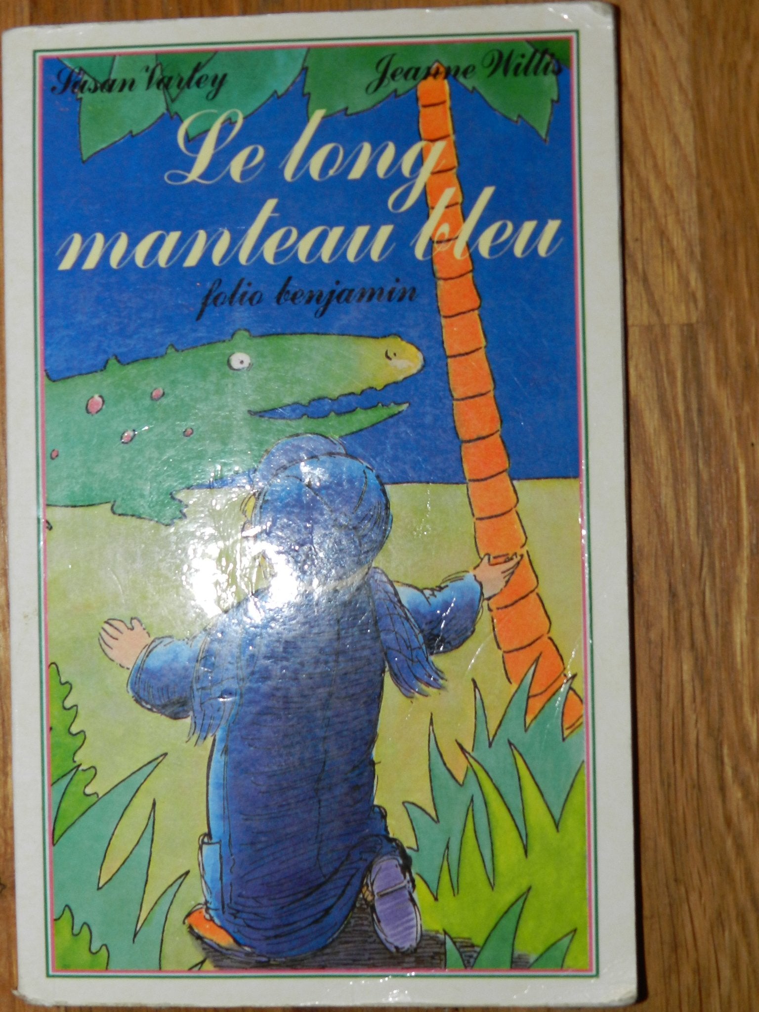 Le Long manteau bleu 9782070392018