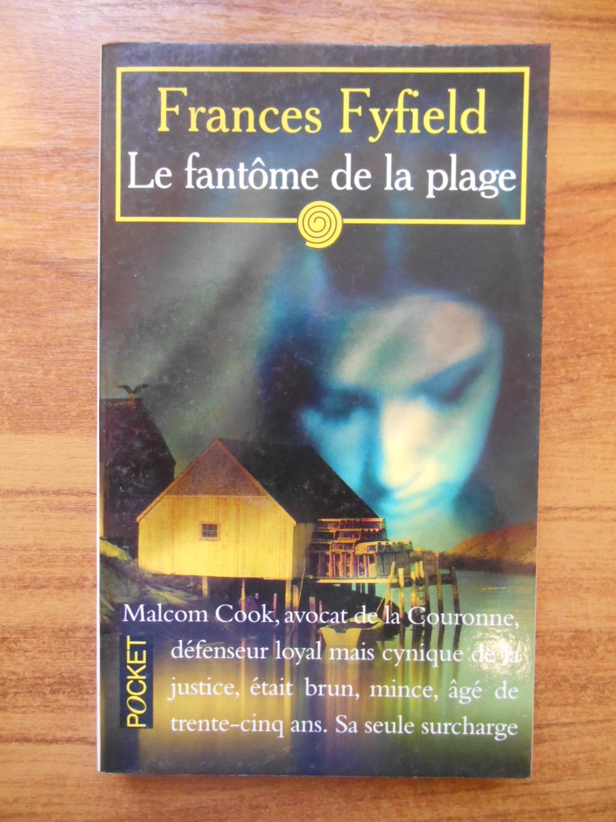 Le fantôme de la plage 9782266098816