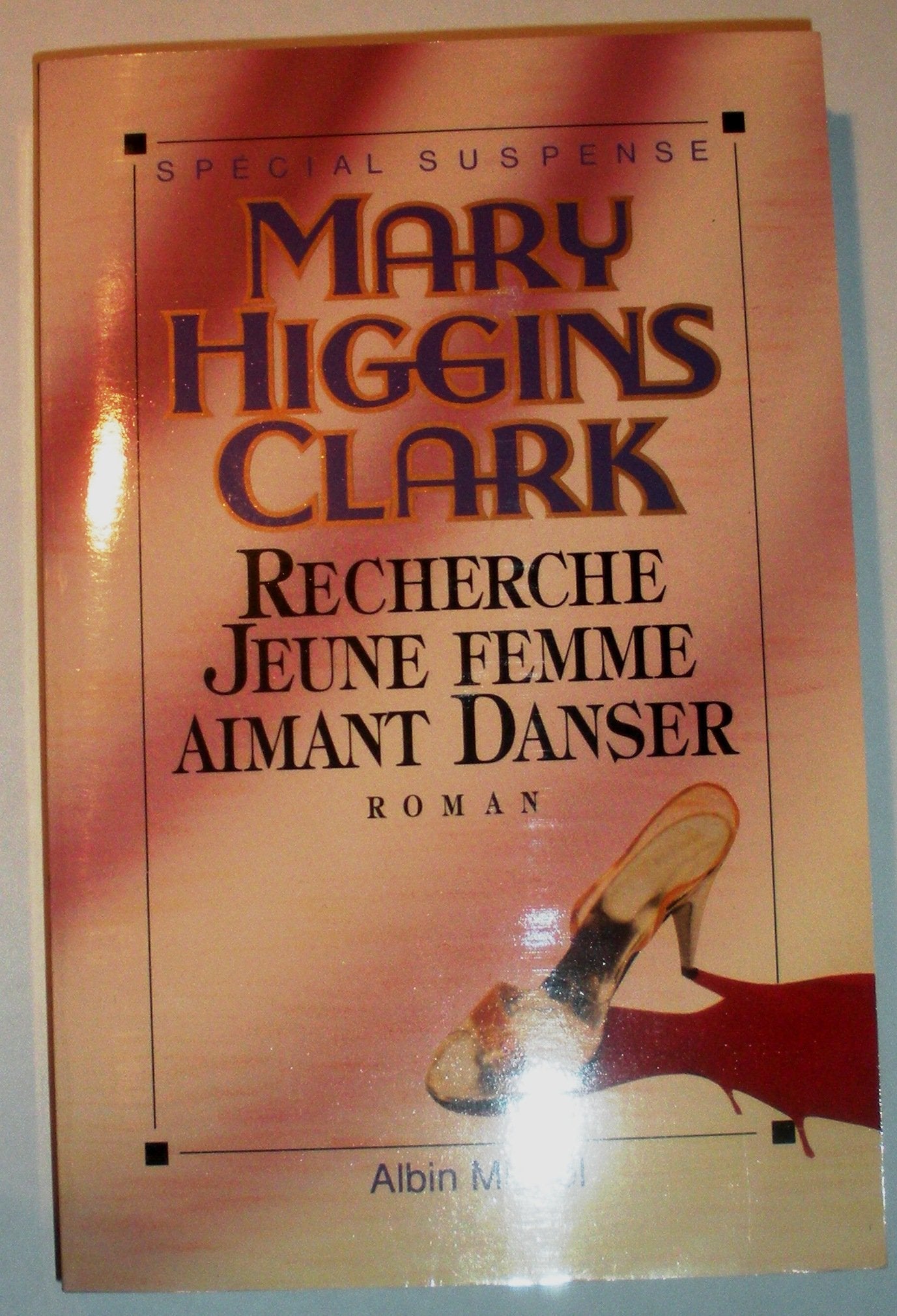 Recherche jeune femme aimant danser 9782738214997