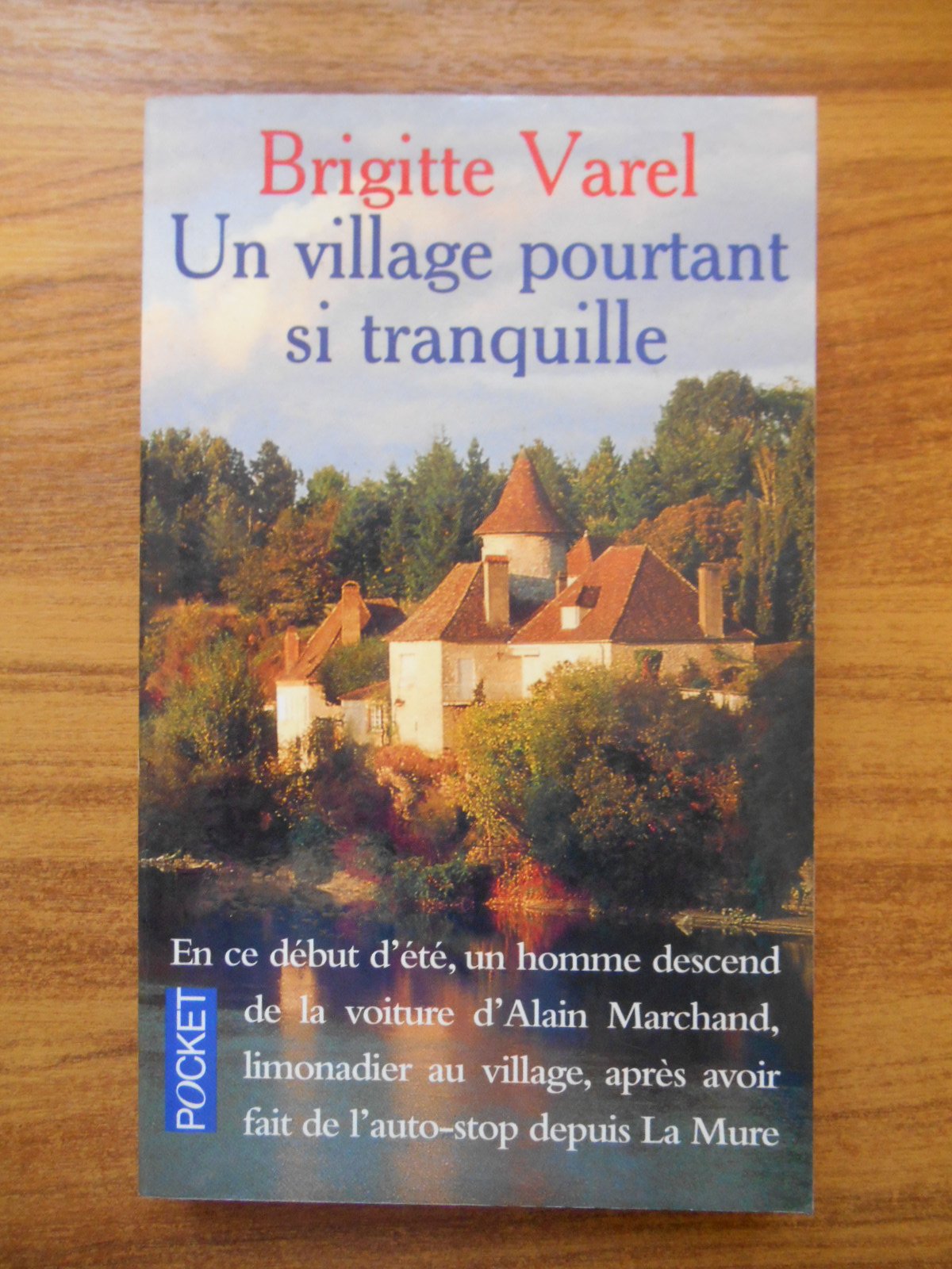 Un village pourtant si tranquille 9782266077965