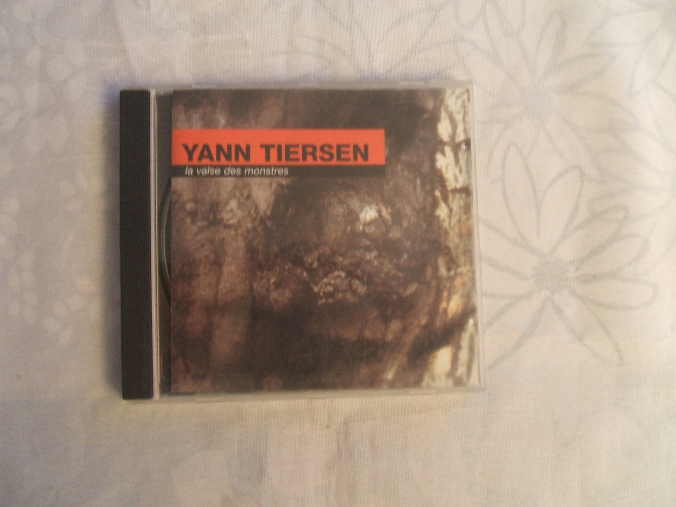 La Valse des monstres 0724384540425