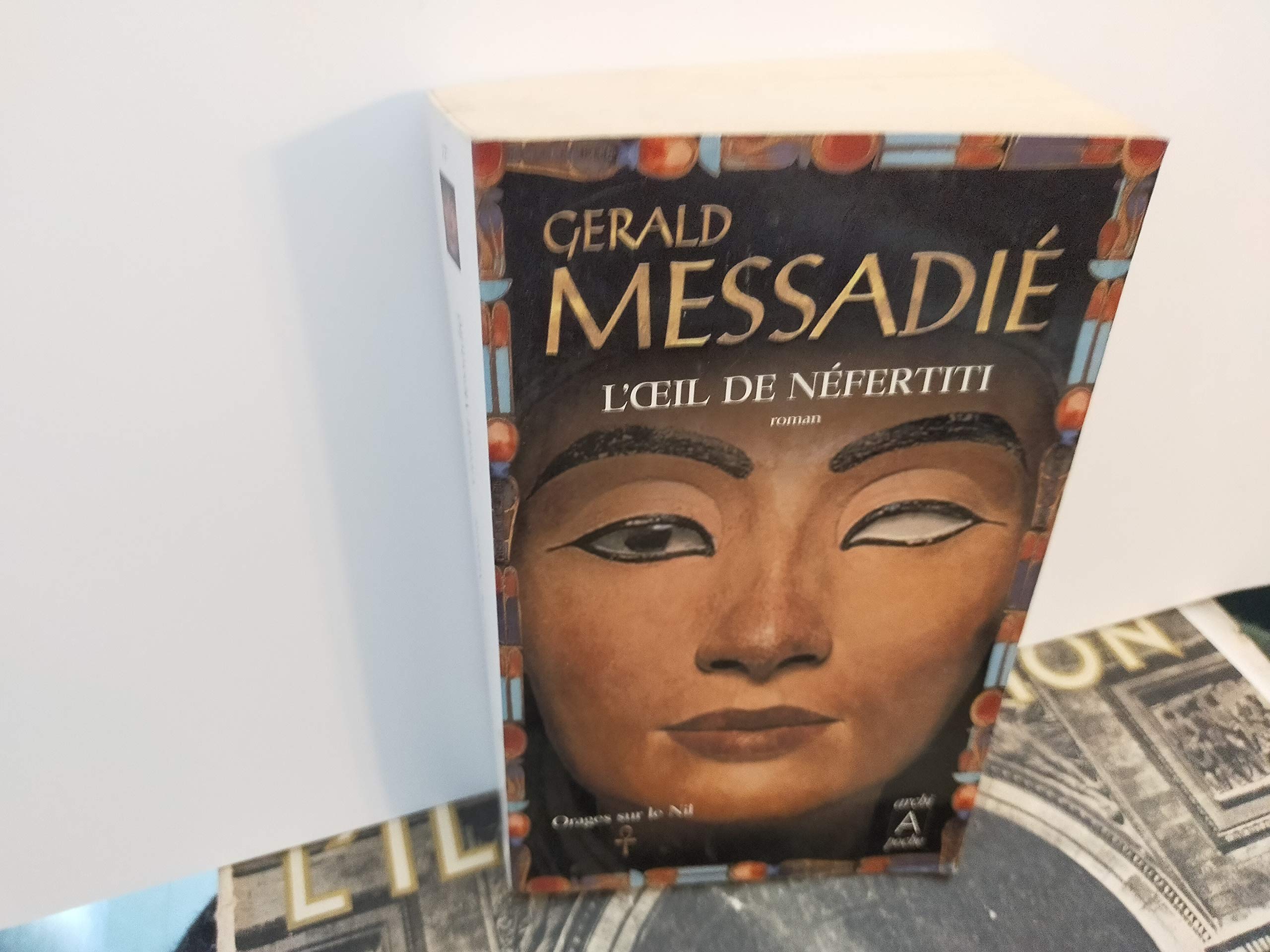 L'oeil de Néfertiti 9782352870241