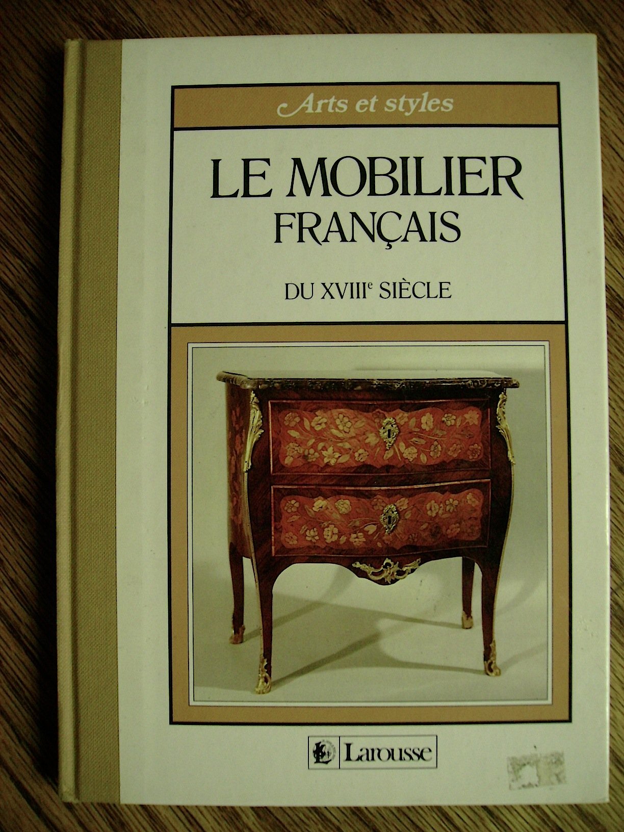 Le mobilier français du xviiie siecle 9782035091116