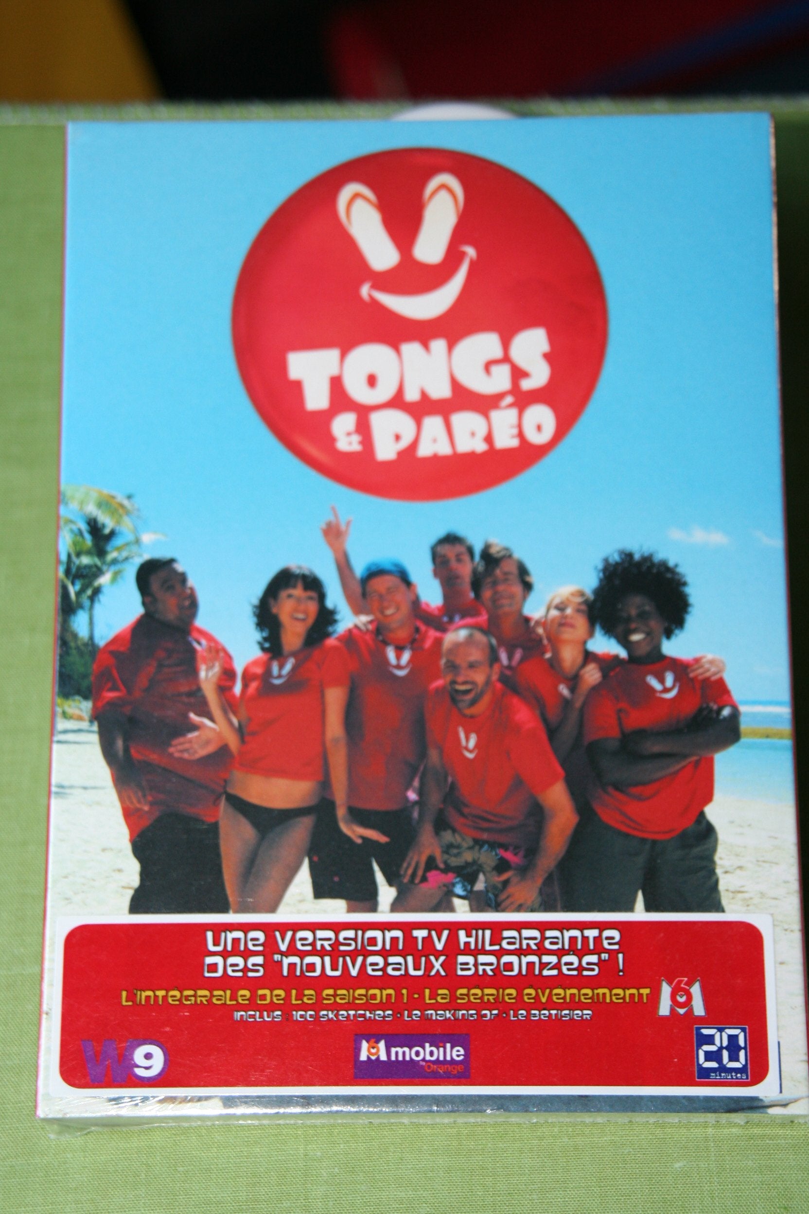 Tongs et paréo Saison 1 3475001016027