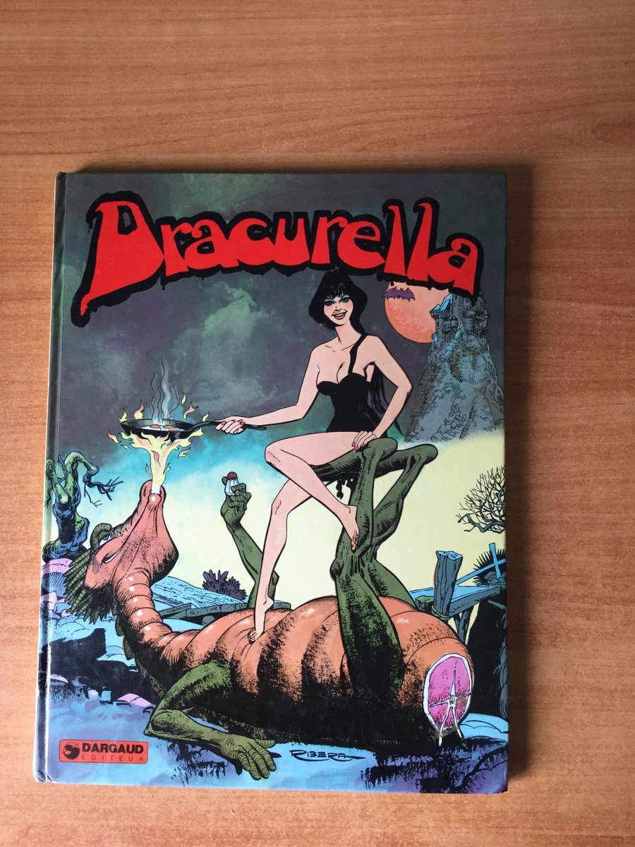 DRACURELLA. 9782205008913