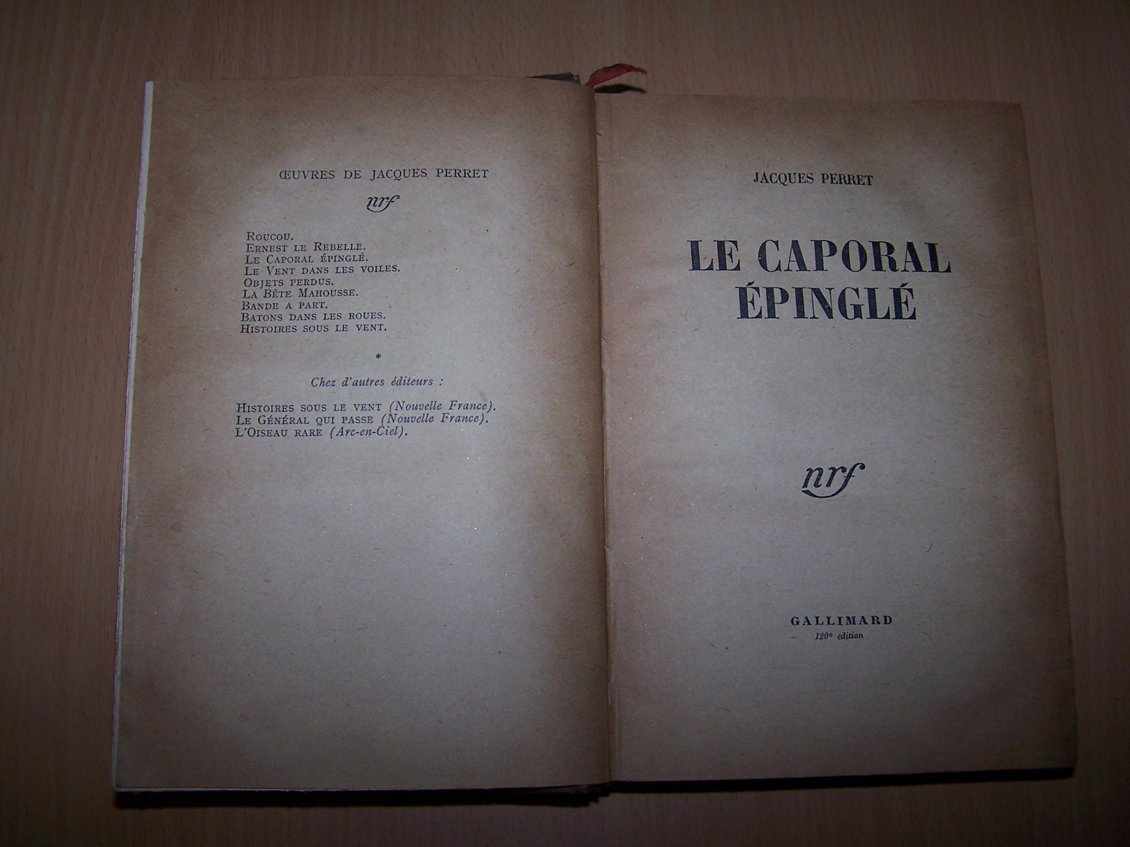 Jacques Perret. Le Caporal épinglé : . Cartonnage de Mario Prassinos