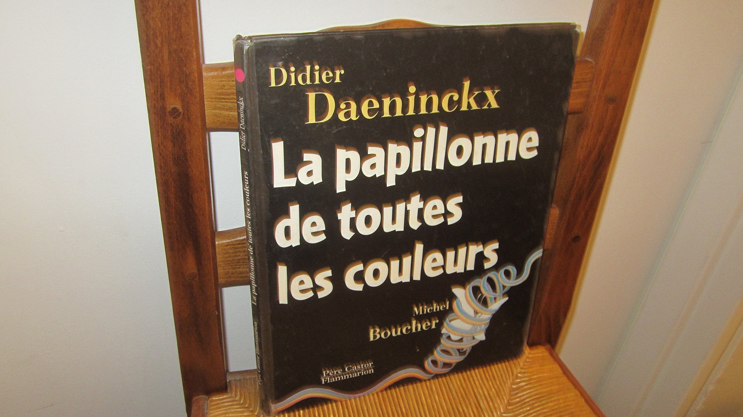 Papillonne de toutes les couleurs (La) 9782081608474